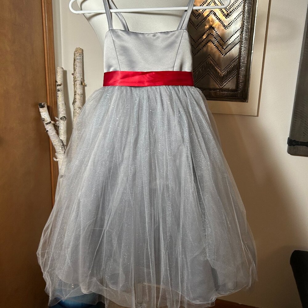 Special Occasion girl's premium tiered dress, size 7-8